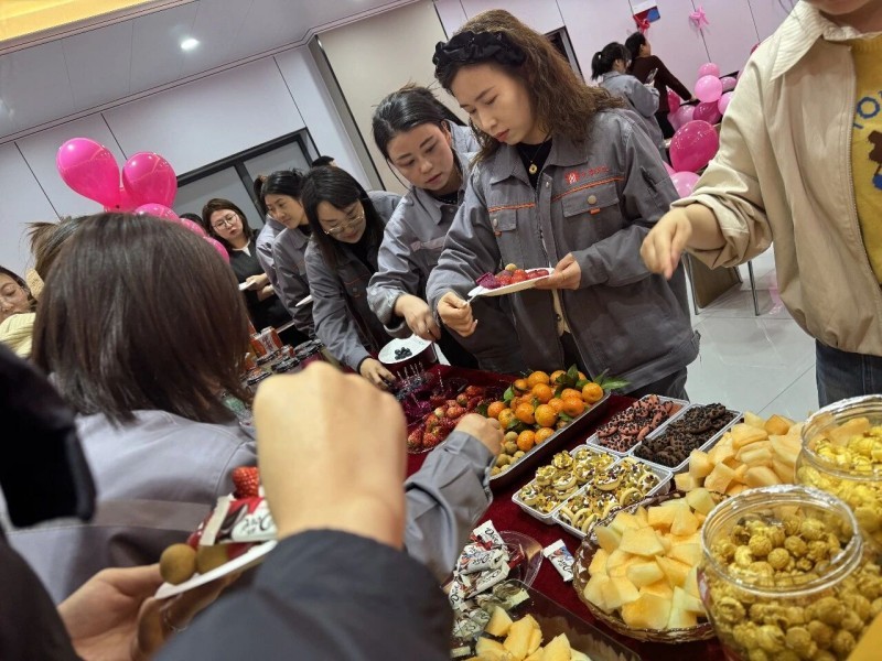 恒达检测、信合设计联合举办 “巾帼心向党·奋进新征程” “三八”国际劳动妇女节主题观影活动