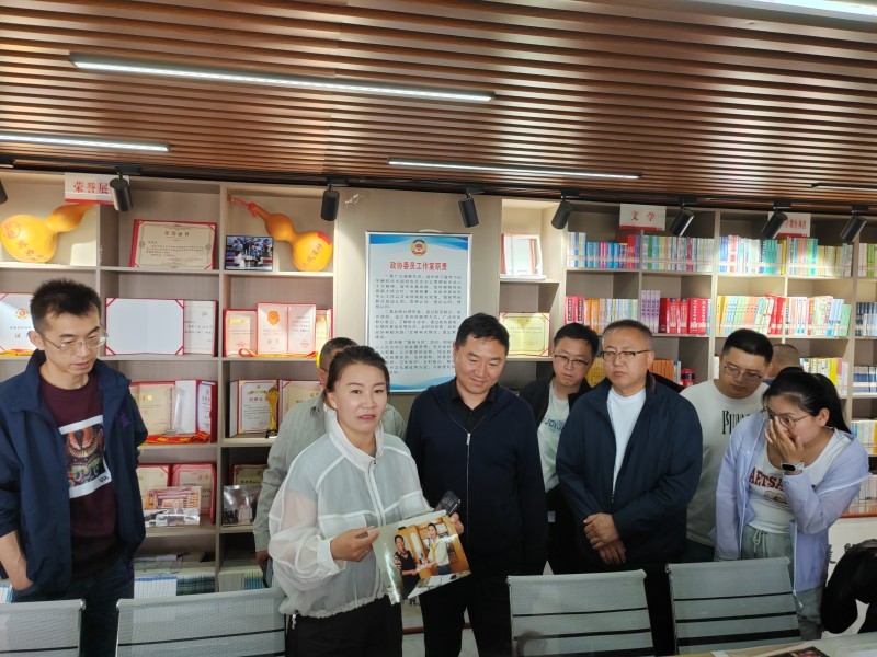 恒达检测、信合设计赴环县庄子峁联合开展“学习劳模榜样 深耕岗位匠心” 参观学习实践活动
